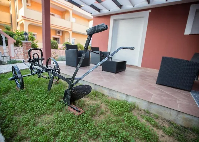 In With Terrace, Air Conditioning, Wifi, Washing Machine *