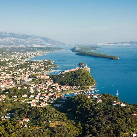 In With Terrace, Air Conditioning, Wifi, Washing Machine Appartamento Lopar