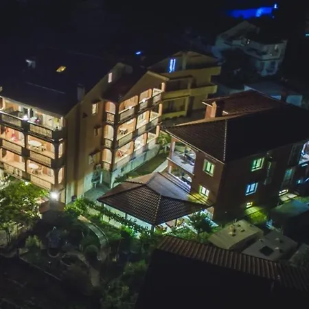 In With Terrace, Air Conditioning, Wifi, Washing Machine * لوبار