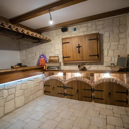 In With Terrace, Air Conditioning, Wifi, Washing Machine Apartment