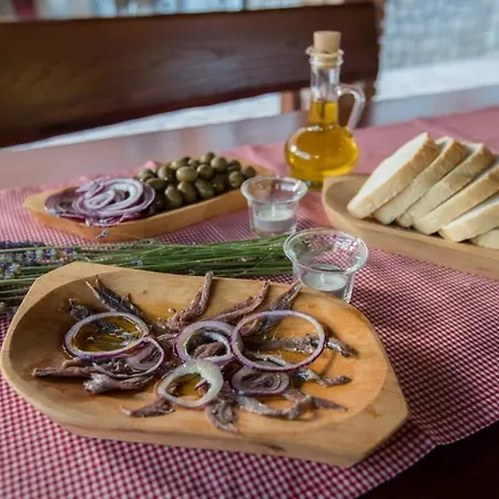 Appartamento In With Terrace, Air Conditioning, Wifi, Washing Machine Lopar