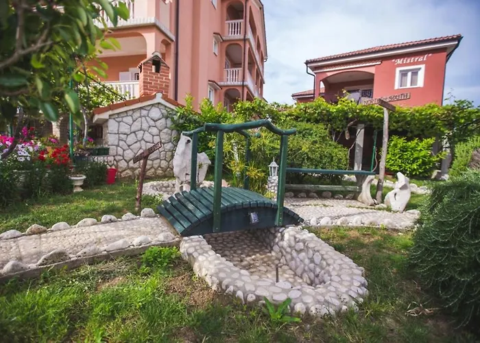 Appartamento In With Terrace, Air Conditioning, Wifi, Washing Machine Lopar
